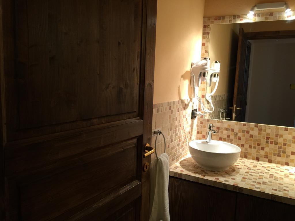 Cascina Battivacco Villa Milan Room photo